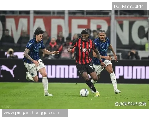 AC米兰官方宣布遭受处罚核心球员停赛球队面临新一轮危机 AC米兰官方宣布遭受处罚核心球员停赛球队面临新一轮危机